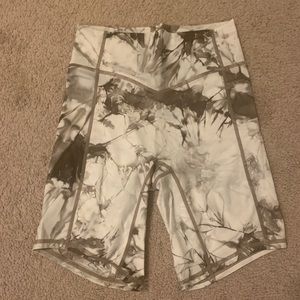 Balance Athletica Rider Short Sea Salt - Small